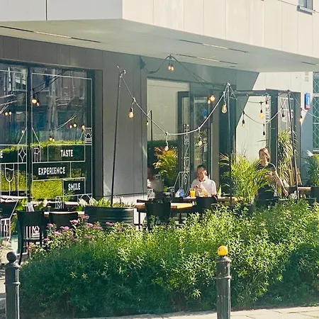 شقة Concept Port وارسو